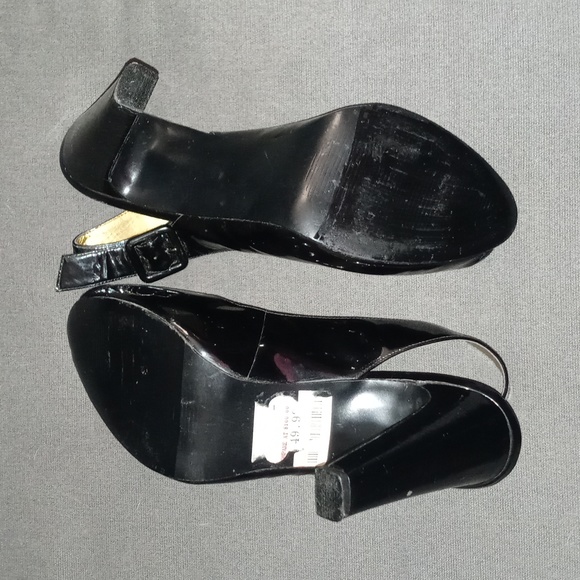 Guess peep to pumps - Picture 3 of 5